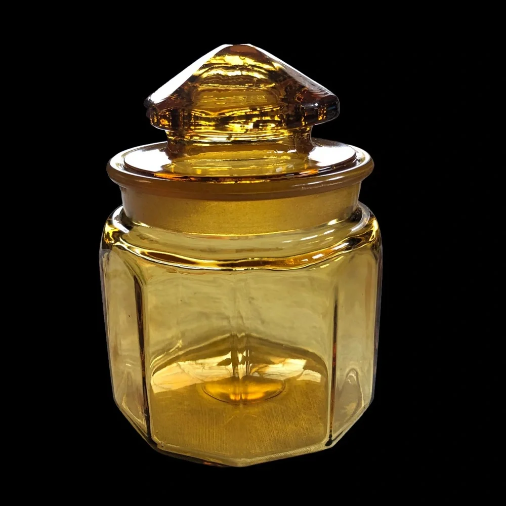 Vintage LE Smith Dakota Amber Paneled Apothecary Canister. 5.5 x4.5